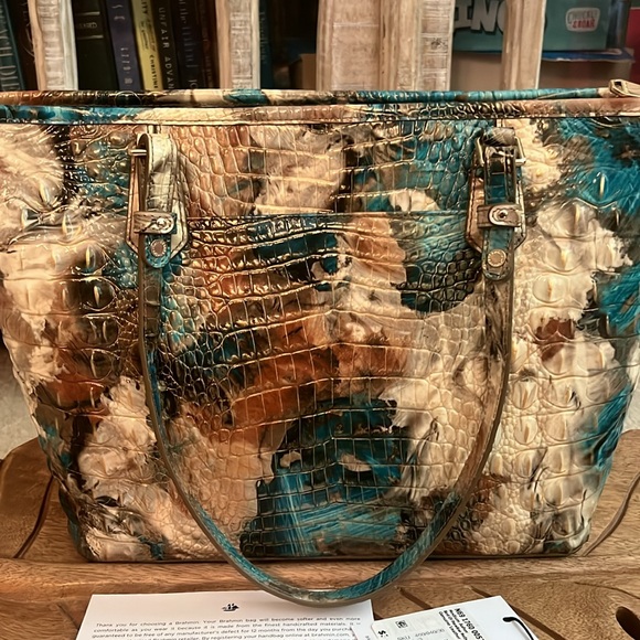 Brahmin Bird of Paradise Handbag and Walet - Picture 5 of 14